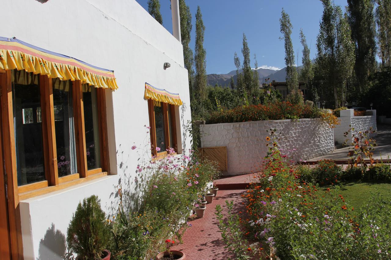 Hotel Jorchung Leh Exterior foto
